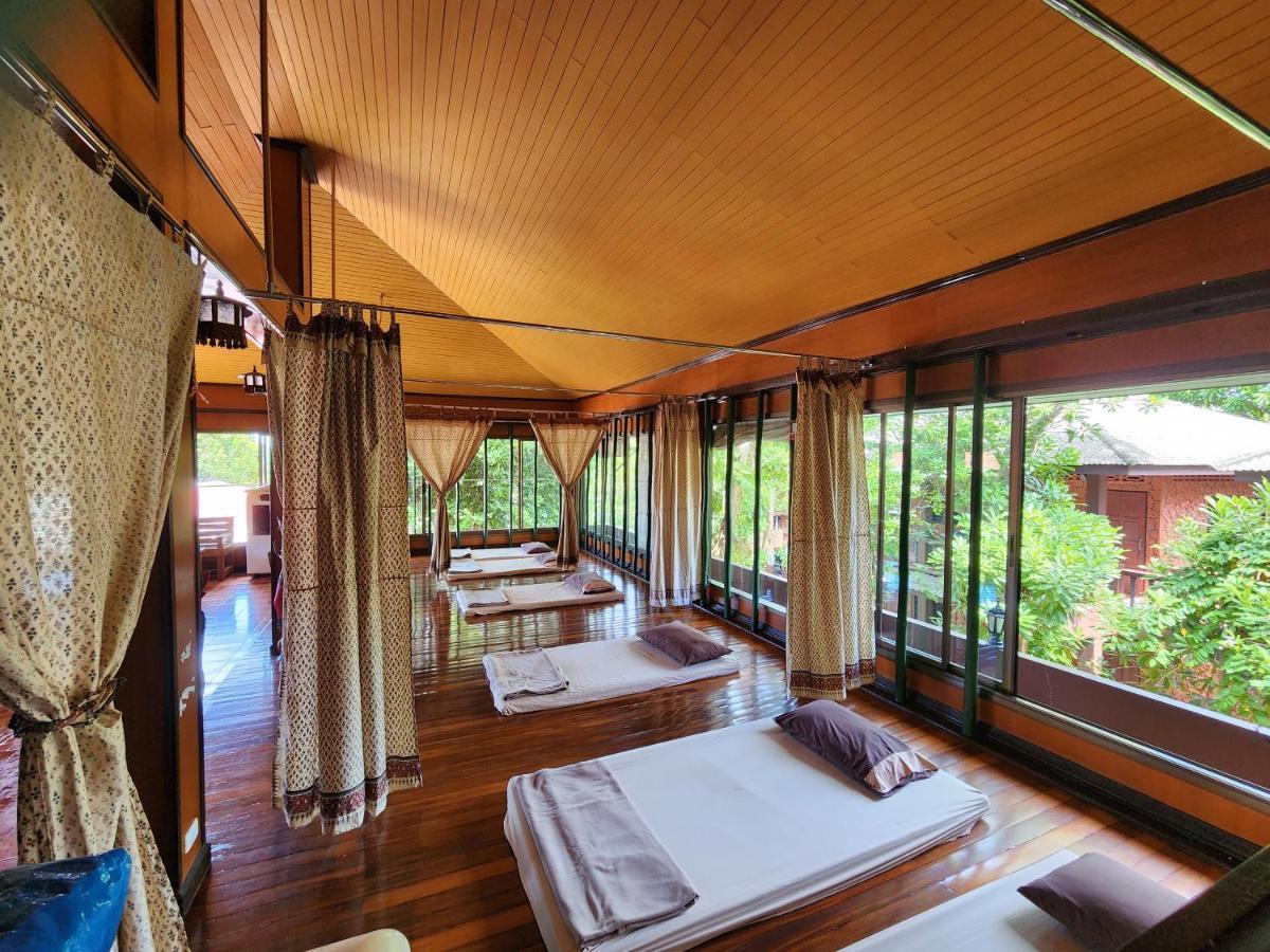 Coral Bungalows Hatrin Kültér fotó