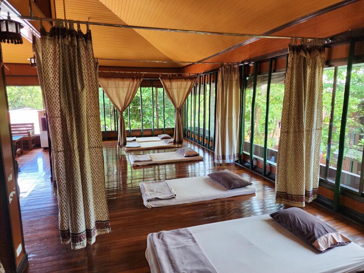 Coral Bungalows Hatrin Kültér fotó